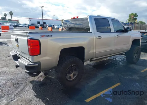 2018 Chevrolet Silverado 1500 2Lt from USA, damaged, VIN 3GCUKRECXJG103863